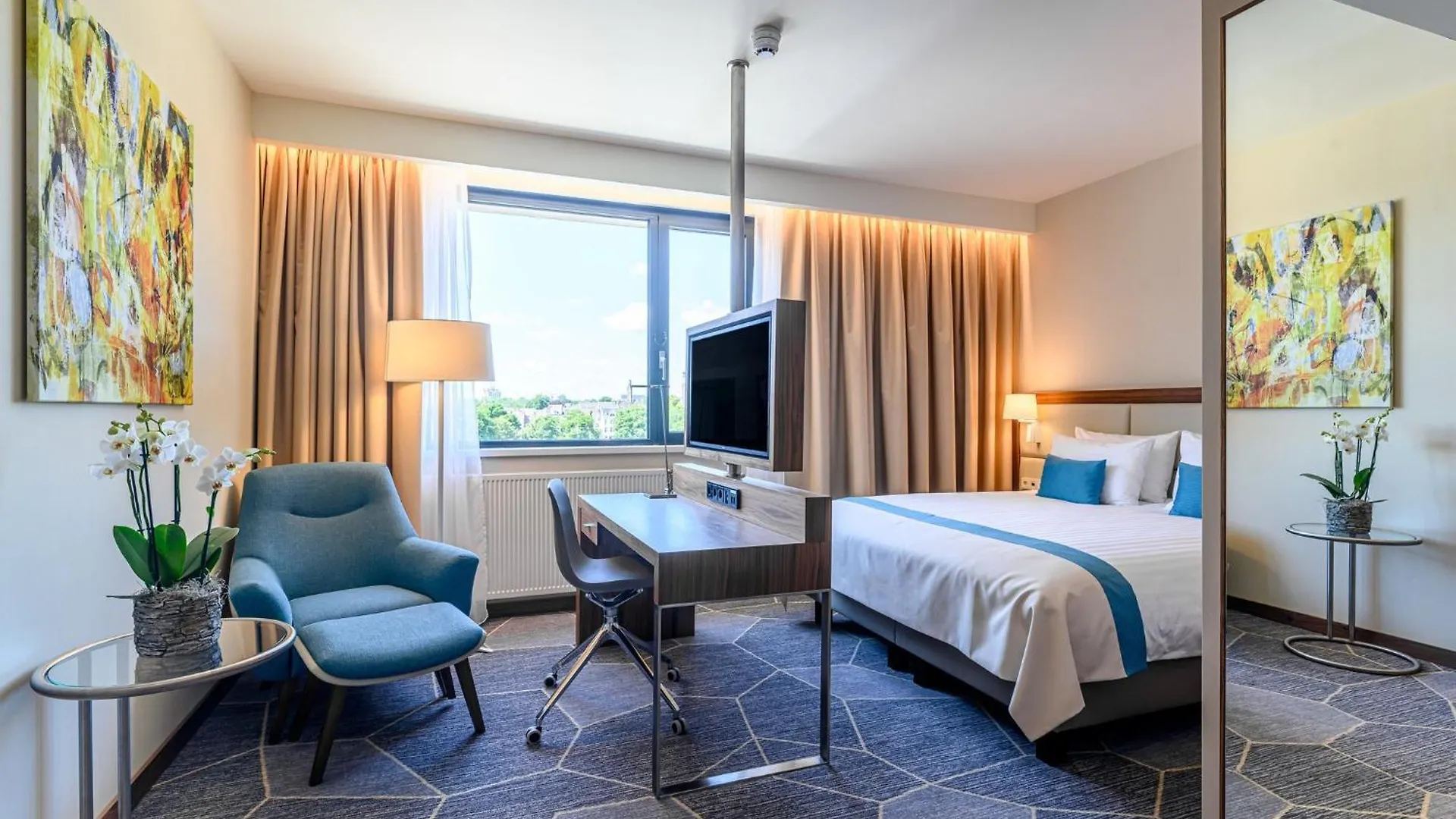 Crowne Plaza Maastricht By Ihg Hotel 4*,  Netherlands