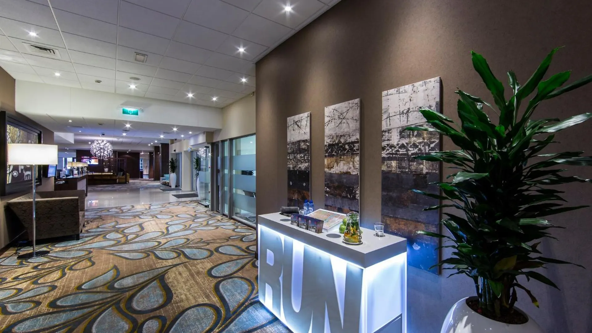 Crowne Plaza Maastricht By Ihg Hotel