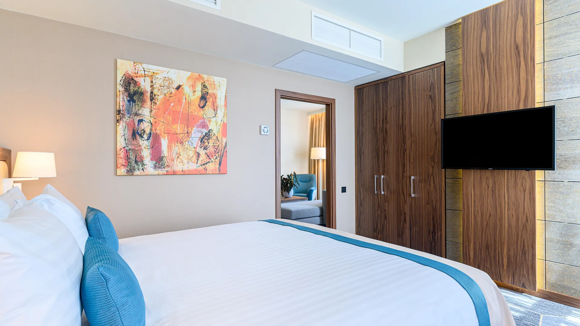 Crowne Plaza Maastricht By Ihg Hotell 4*,