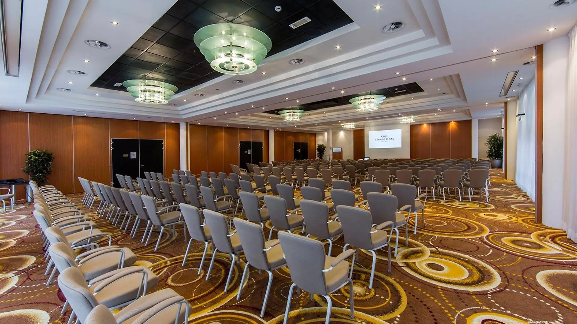 Crowne Plaza Maastricht By Ihg Hotell