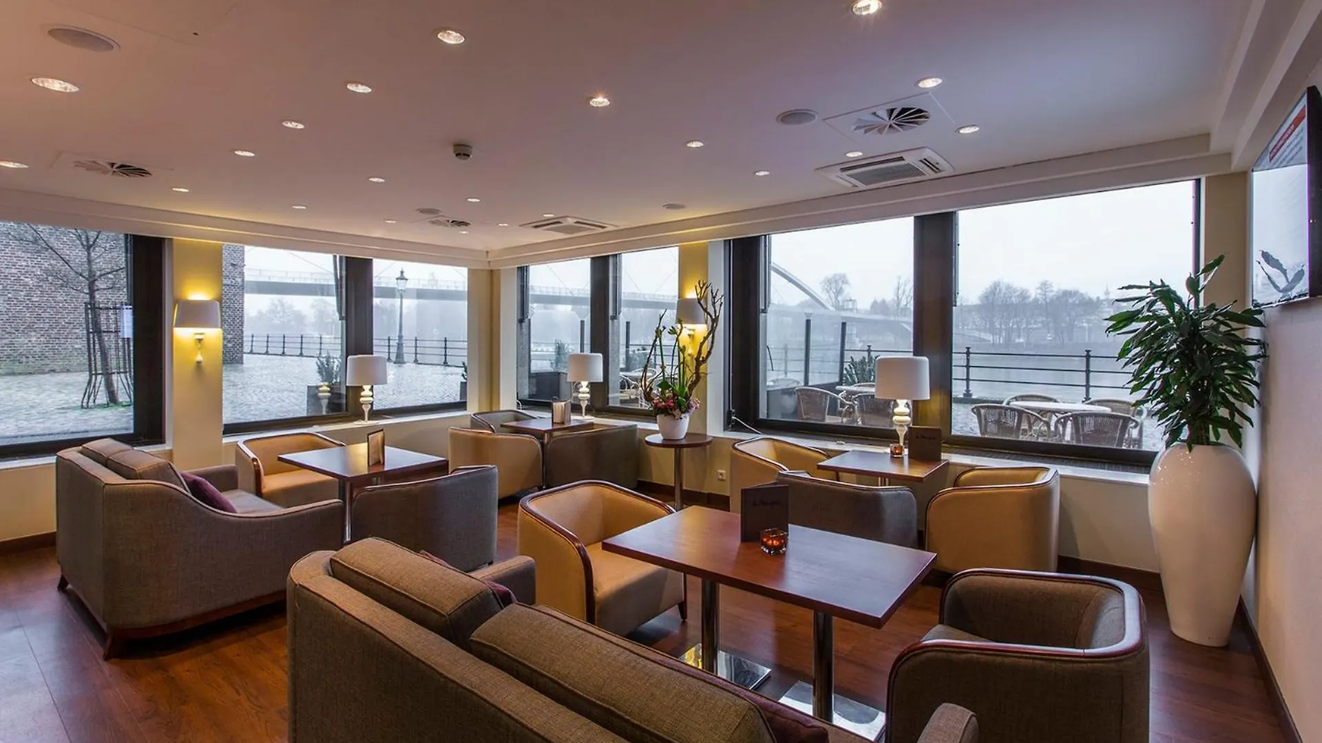 Crowne Plaza Maastricht By Ihg Hotell