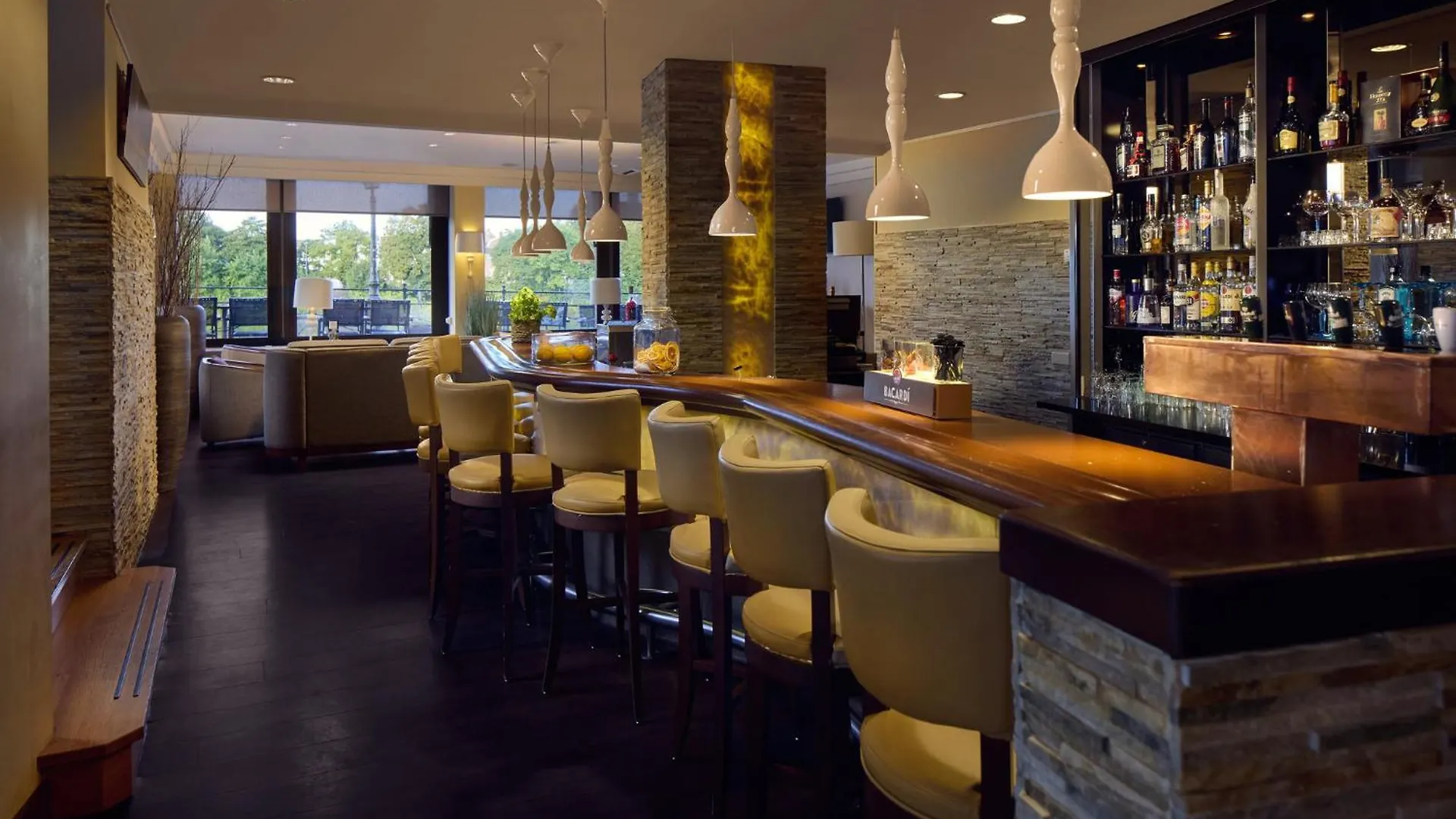 Crowne Plaza Maastricht By Ihg Hotell